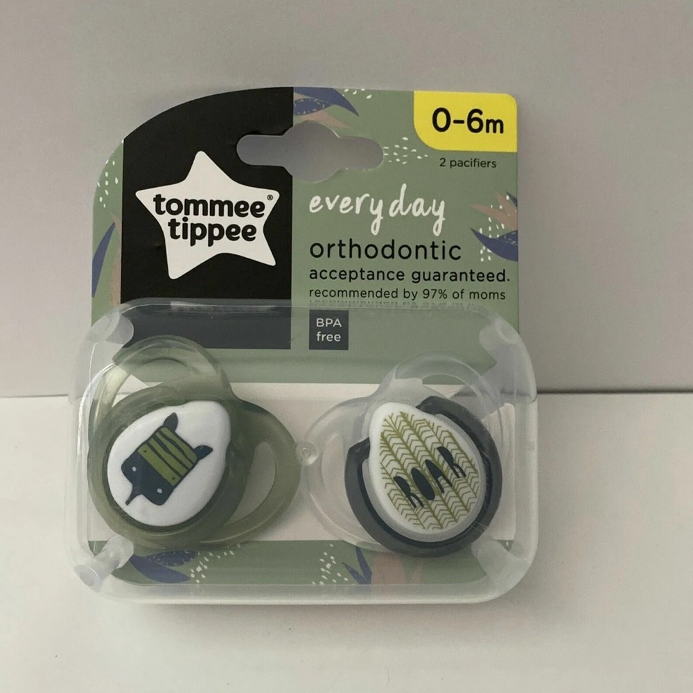 Tommee Tippee Everyday Orthodontic Pacifier 0-6m Pack of 2 Pacifiers